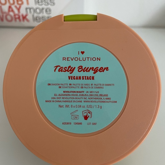 I ❤️Revolution “Vegan” 🌟Tasty Burger 🍔 Eyeshadow Palette. - Picture 4 of 4